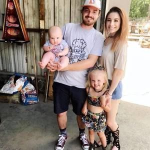 Meet your Posher, Logan